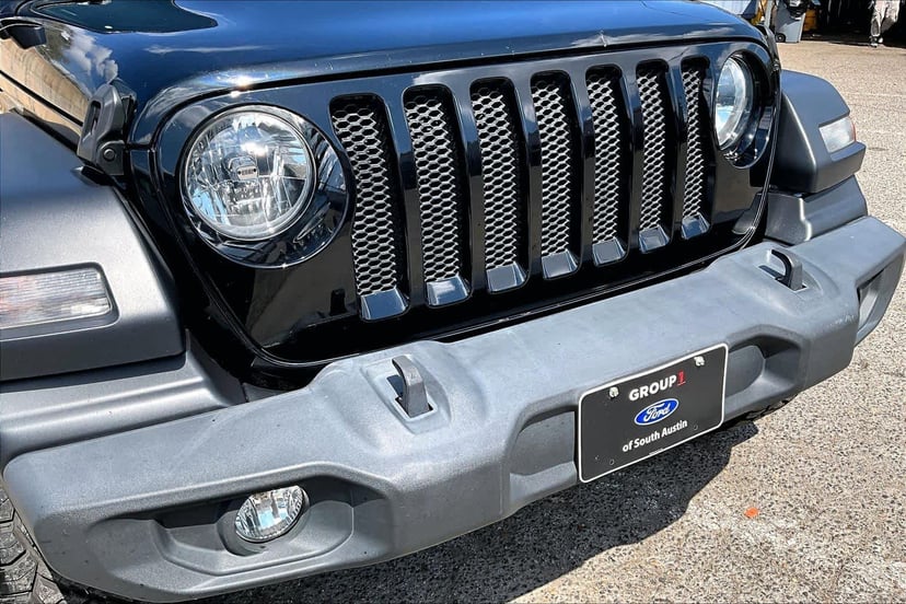 2022 Jeep Wrangler Unlimited - Image 30