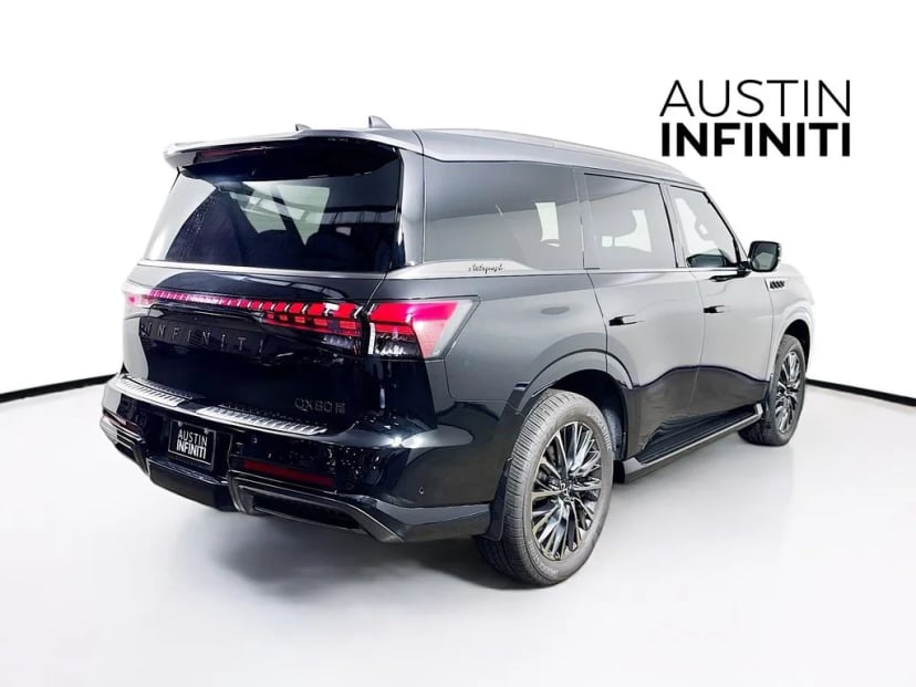 2026 INFINITI QX80 - Image 9
