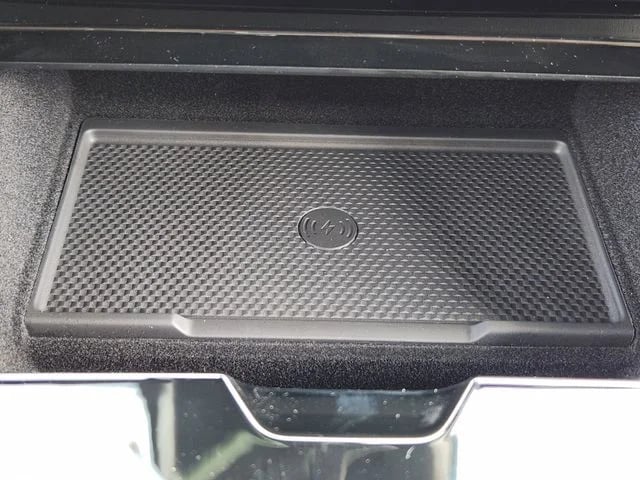 2026 Land Rover Range Rover Sport - Image 14