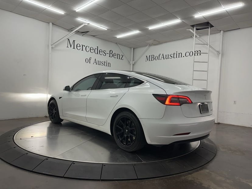 2019 Tesla Model 3 - Image 5