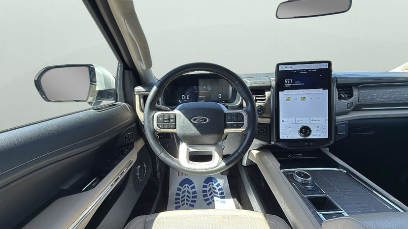 2023 Ford Expedition - Image 13