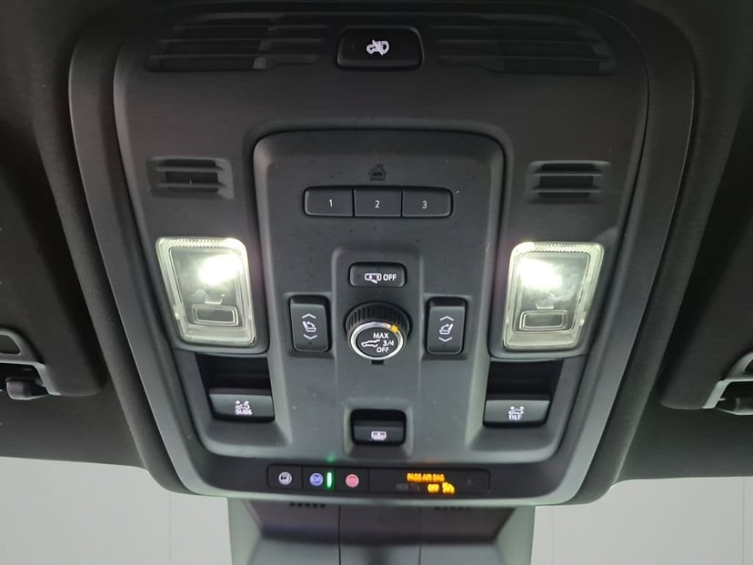 2021 Cadillac Escalade - Image 44