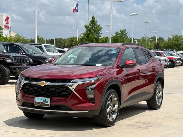 2025 Chevrolet Trax - Image 8
