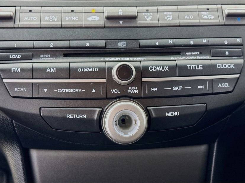 2012 Honda Accord - Image 16