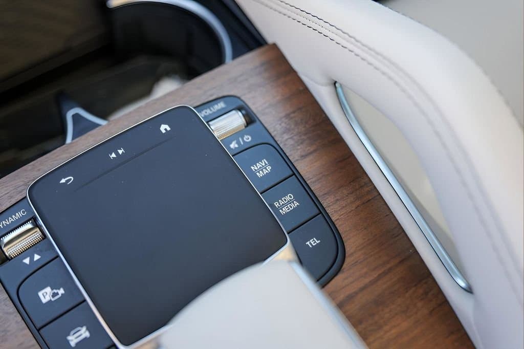 2025 Mercedes-Benz GLE - Image 20