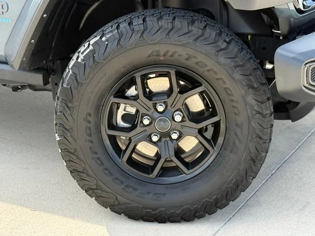 2024 Jeep Wrangler - Image 2