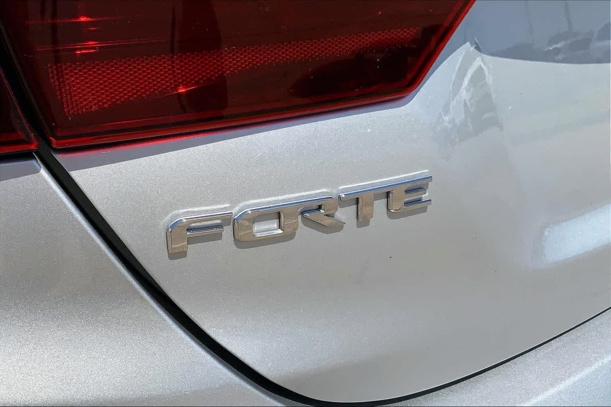 2020 Kia Forte - Image 30