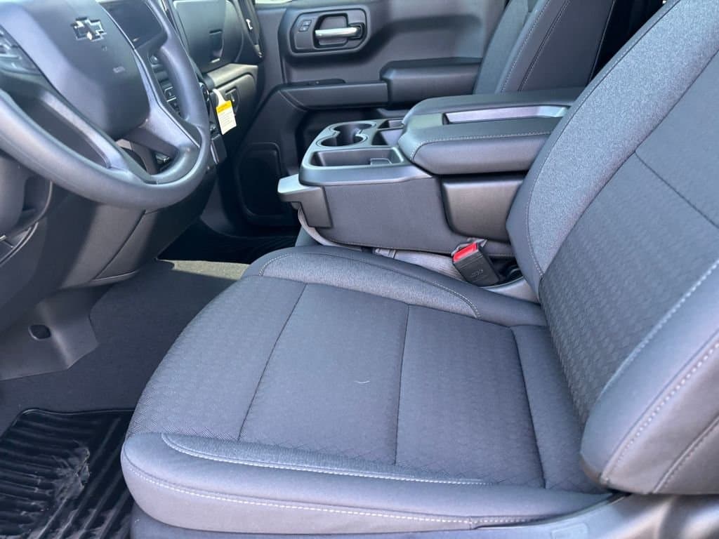 2026 Chevrolet Silverado 1500 - Image 11