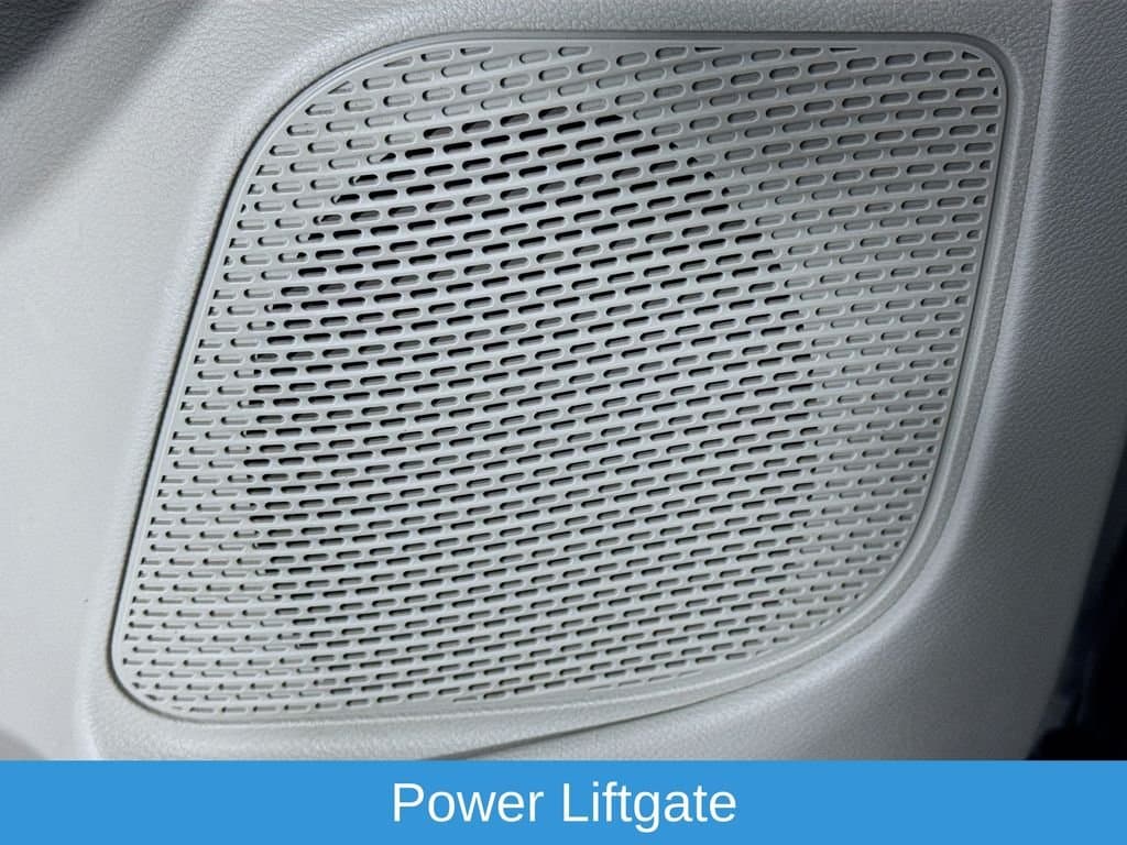 2023 CHRYSLER Pacifica - Image 23