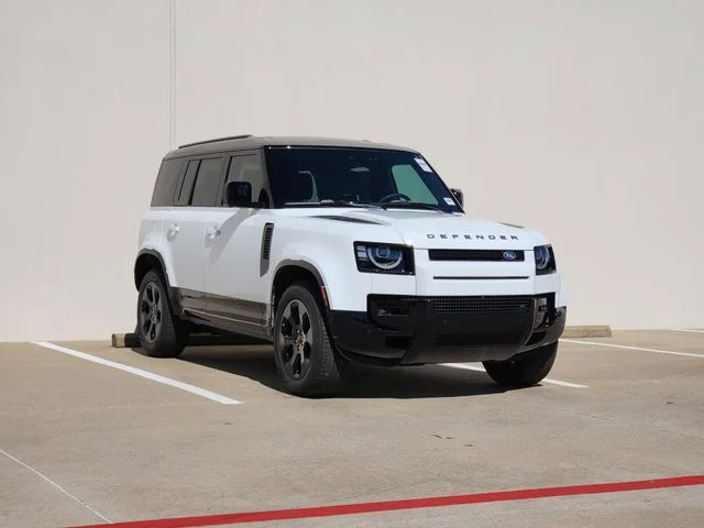 2026 Land Rover Defender 110 - Image 2