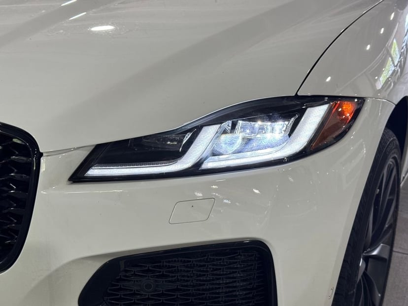 2026 Jaguar F-PACE - Image 4