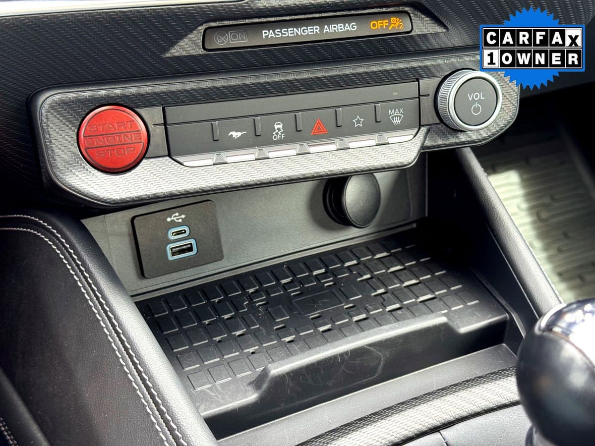 2024 Ford Mustang - Image 31