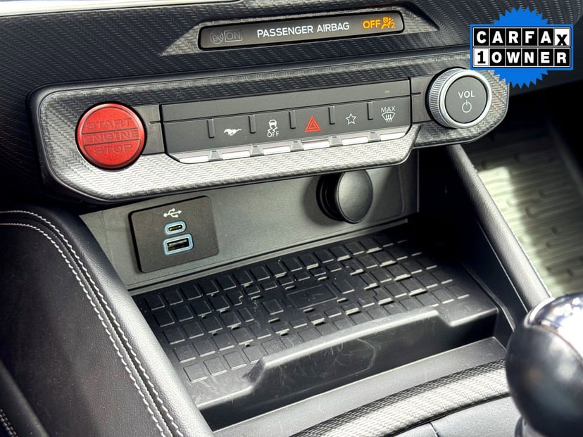 2024 Ford Mustang - Image 31