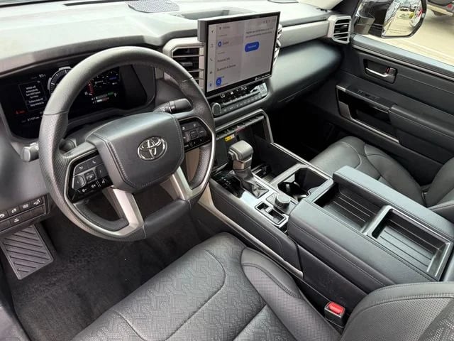 2023 Toyota Tundra Hybrid - Image 11
