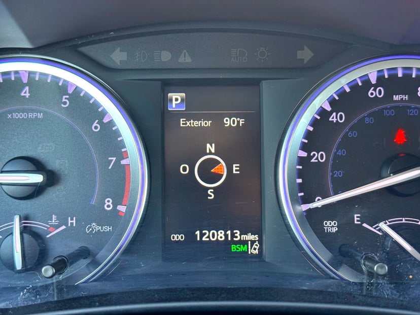 2019 Toyota Highlander - Image 27