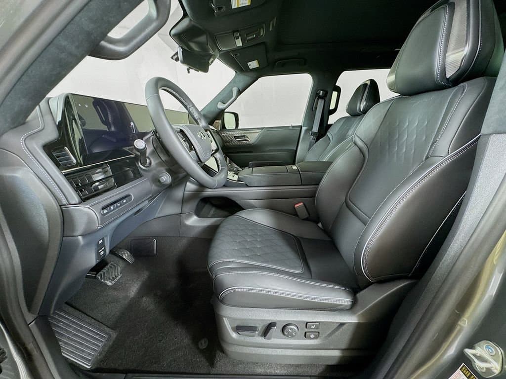 2026 INFINITI QX80 - Image 25