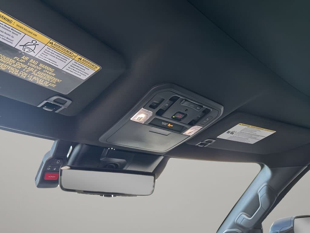 2024 Toyota Sequoia - Image 38