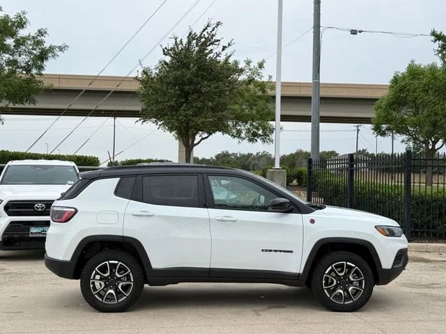 2025 Jeep Compass - Image 5