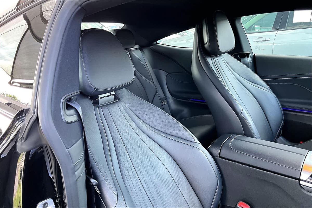 2025 Mercedes-Benz CLE 450 - Image 9