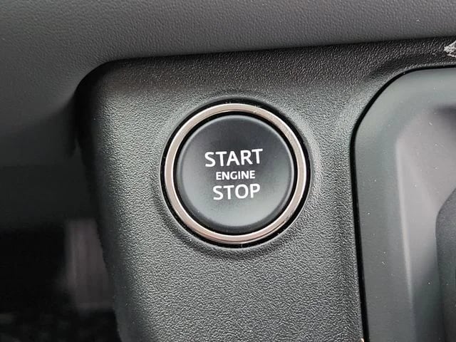 2025 Land Rover Defender 110 - Image 19