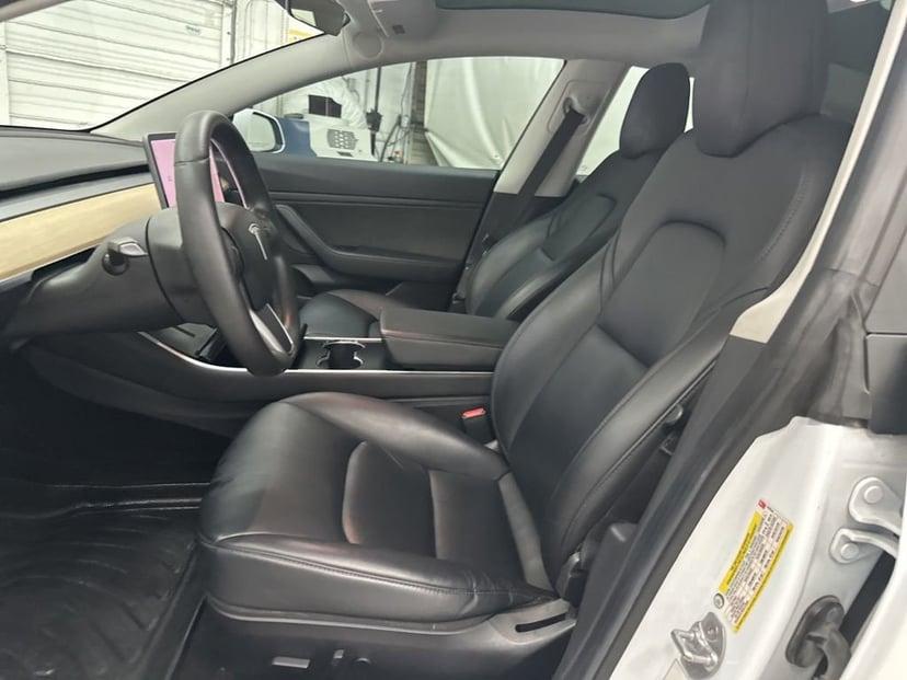 2019 Tesla Model 3 - Image 14