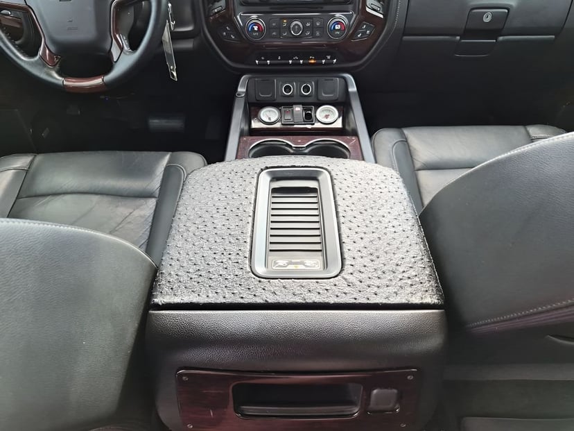 2016 Chevrolet Silverado 3500HD - Image 23