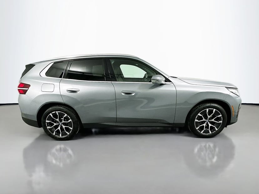 2025 BMW X3 - Image 4