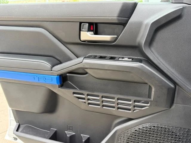 2025 Toyota Tacoma - Image 20