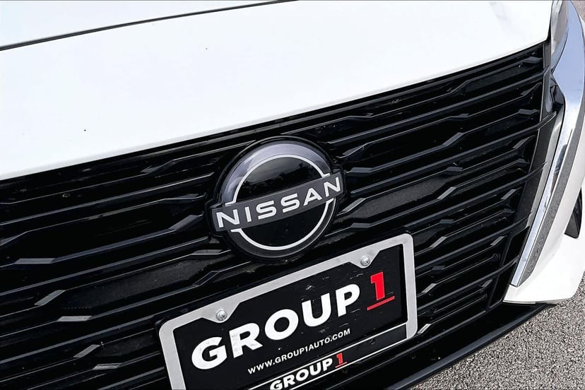 2025 Nissan Altima - Image 30