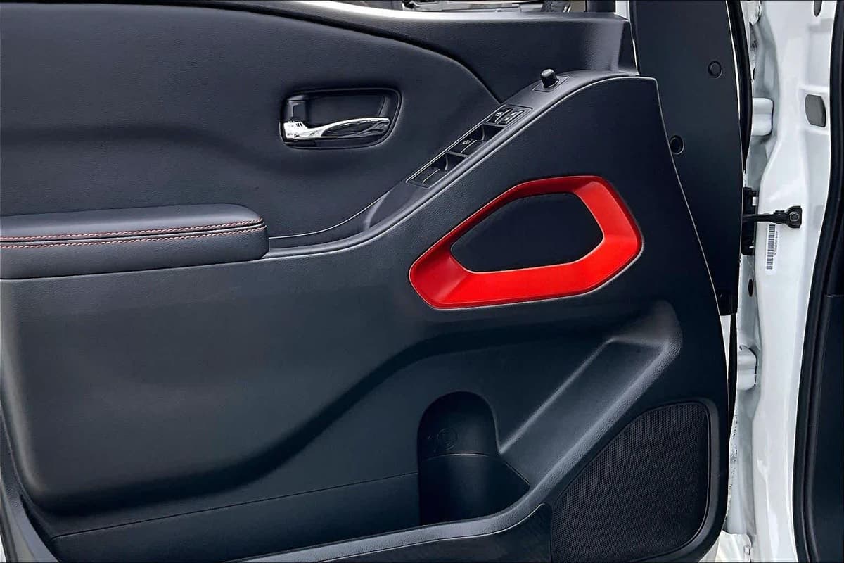 2025 Nissan Frontier - Image 22