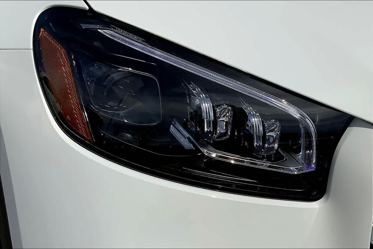 2025 Mercedes-Benz GLS 450 - Image 18