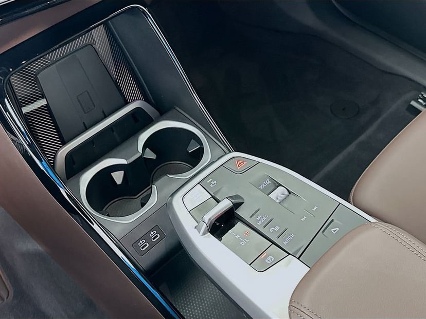 2025 BMW X1 - Image 17