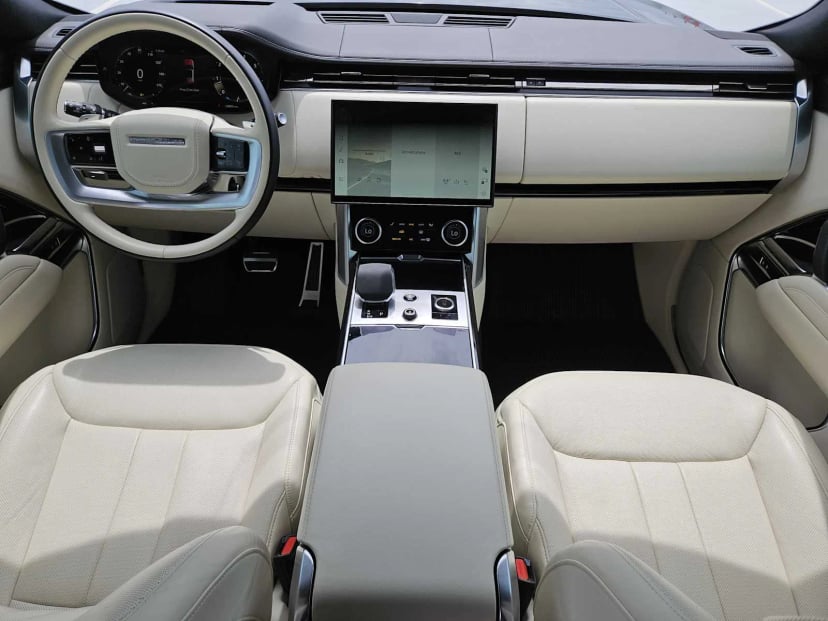 2023 Land Rover Range Rover - Image 25