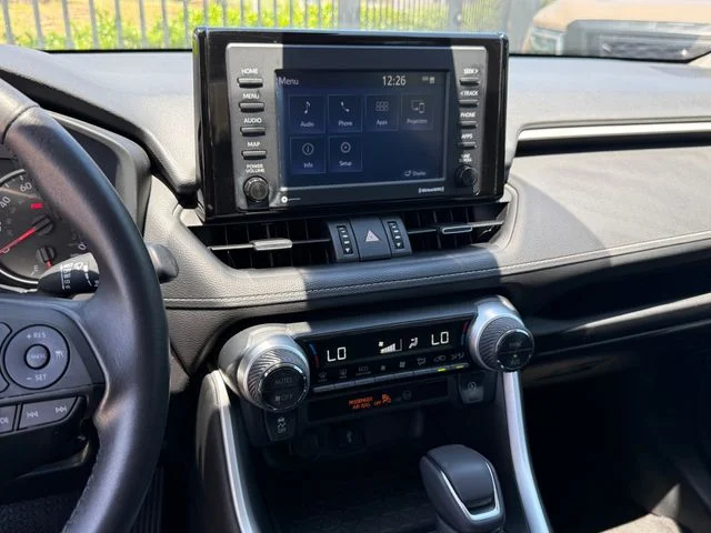 2022 Toyota RAV4 - Image 15