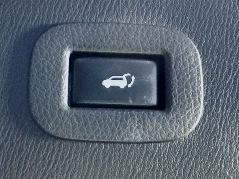 2013 INFINITI QX56 - Image 34