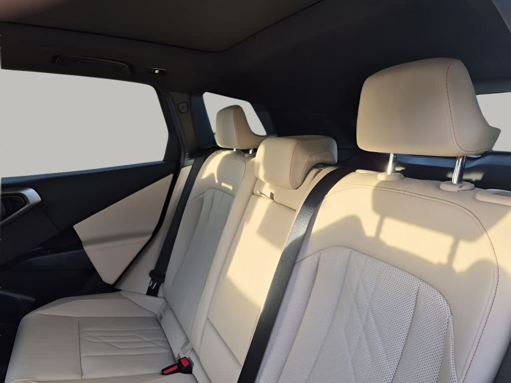 2025 BMW X3 - Image 19