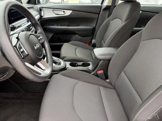 2023 Kia Forte - Image 9