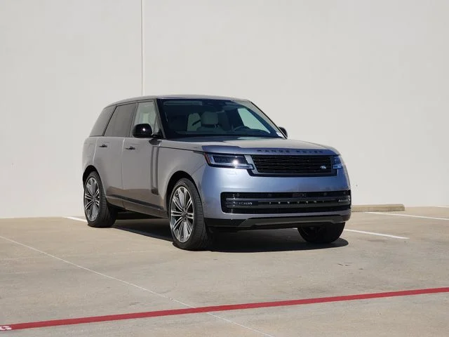 2026 Land Rover Range Rover - Image 2