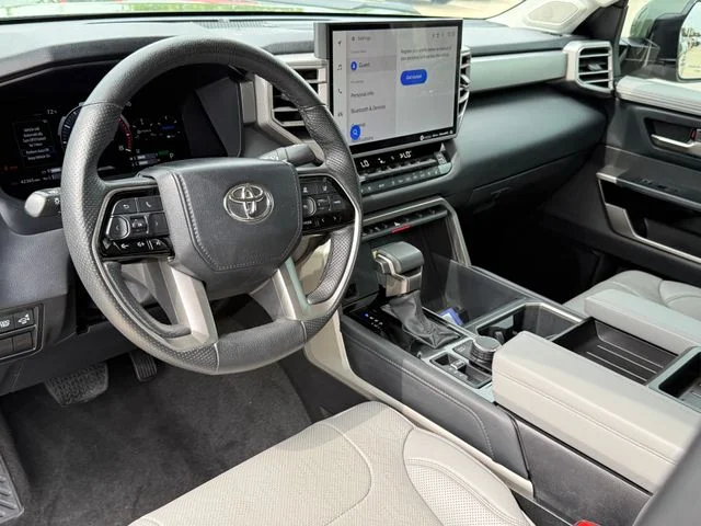 2023 Toyota Tundra Hybrid - Image 9