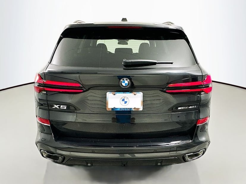 2026 BMW X5 - Image 6