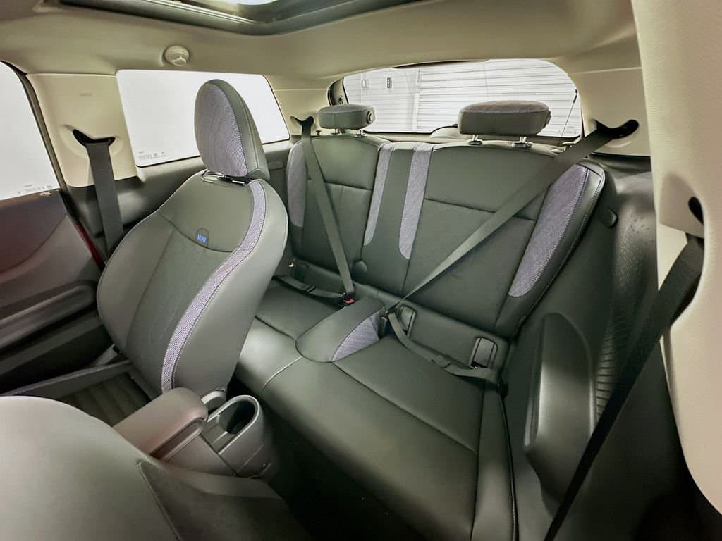 2025 MINI Cooper - Image 17