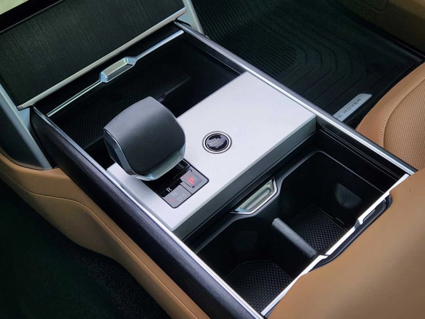 2026 LAND ROVER Range Rover - Image 19
