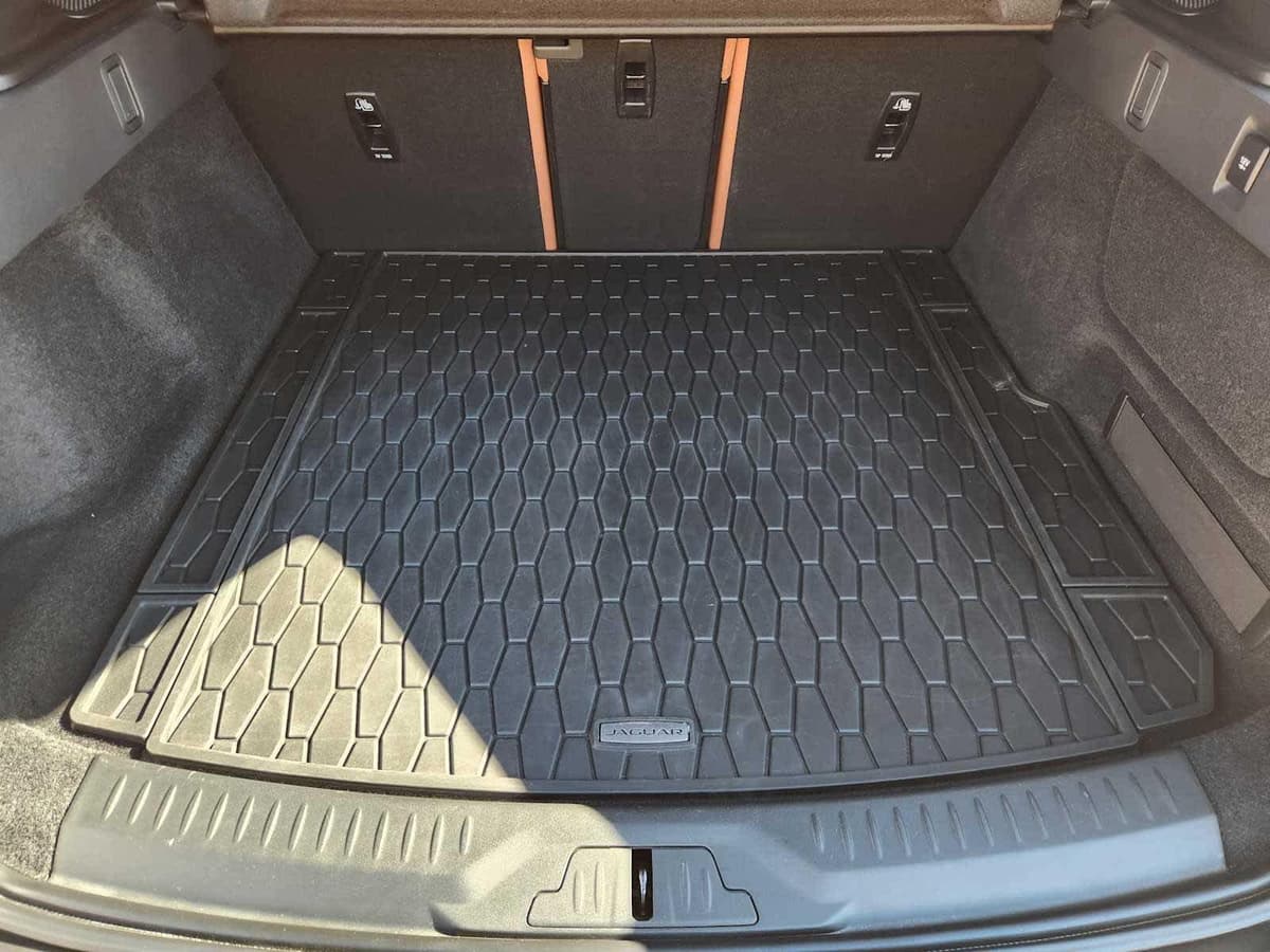 2023 Jaguar I-PACE - Image 20