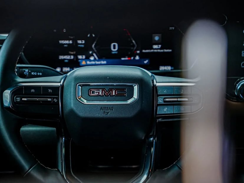 2025 GMC Canyon - Image 36