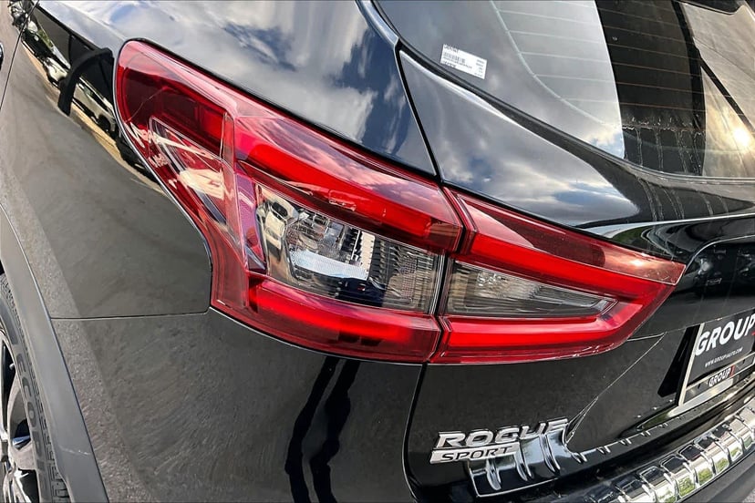 2020 Nissan Rogue Sport - Image 28