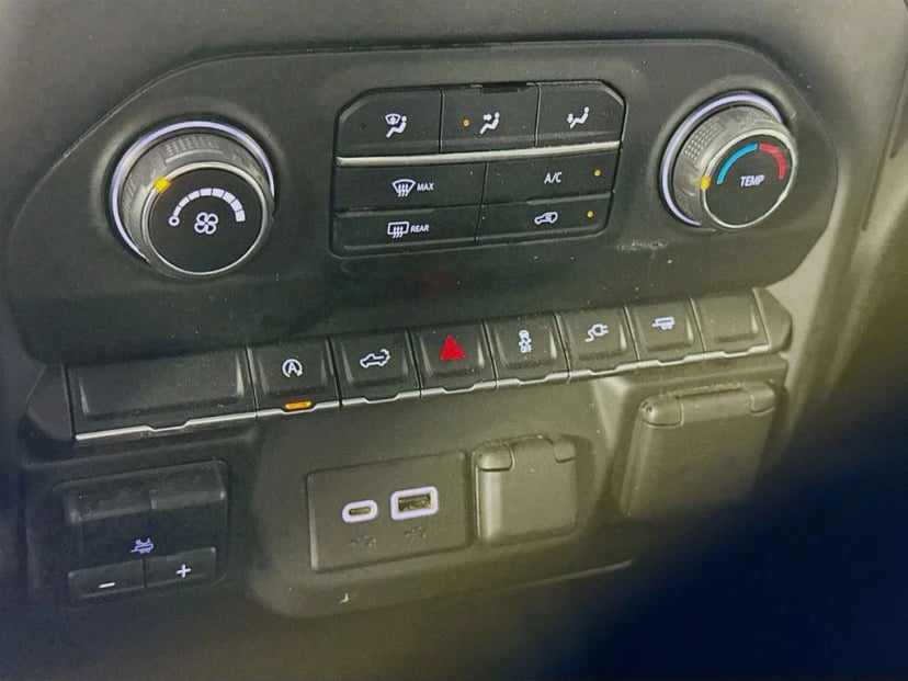 2021 Chevrolet Silverado 1500 - Image 17