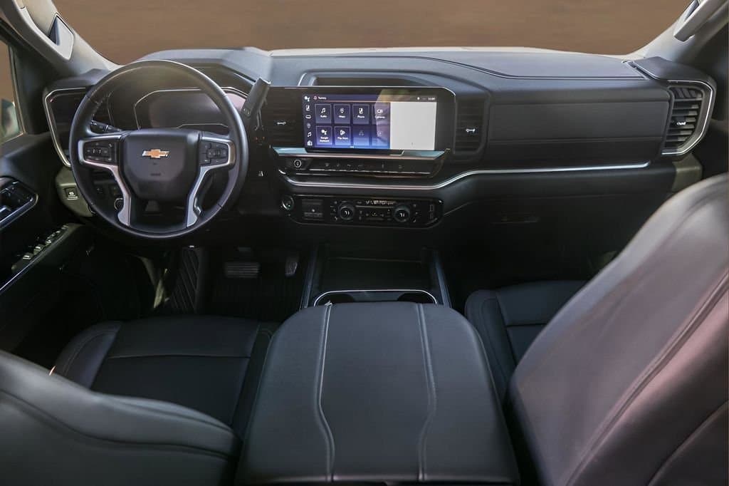 2024 Chevrolet Silverado 2500HD - Image 25