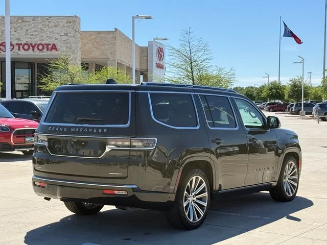 2023 Jeep Grand Wagoneer - Image 4
