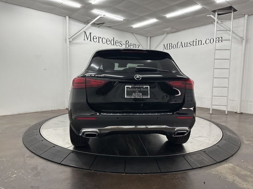 2026 Mercedes-Benz GLA - Image 6