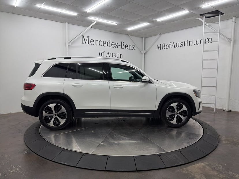 2026 Mercedes-Benz GLB - Image 8
